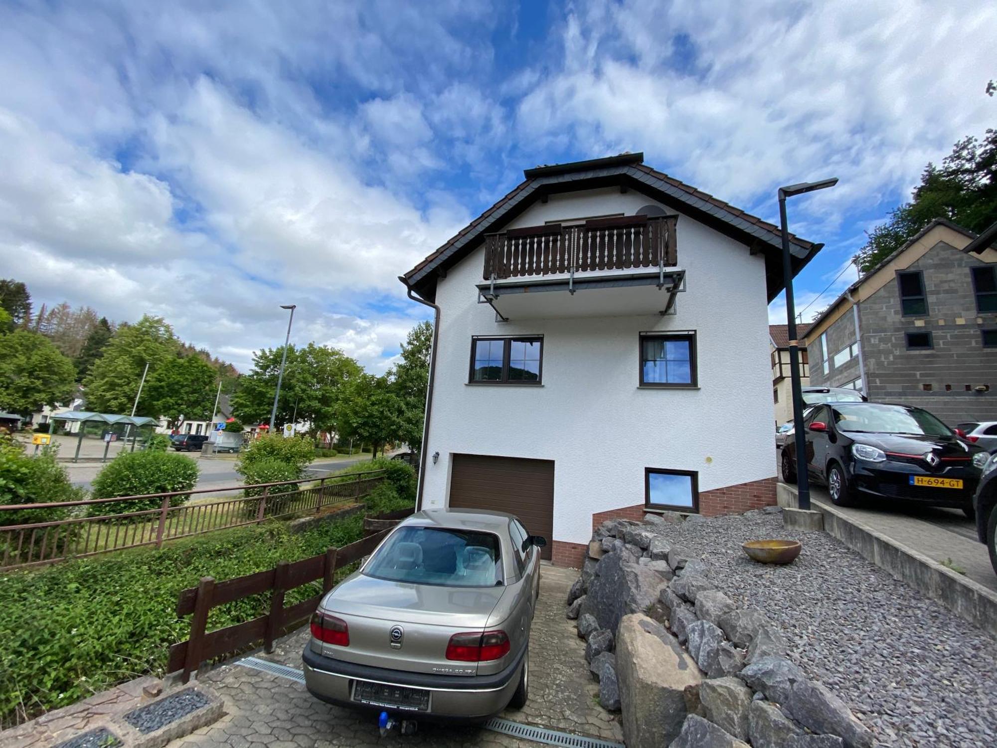 Balkon Zimmer - Apartment Gonnersdorf  Eksteriør billede