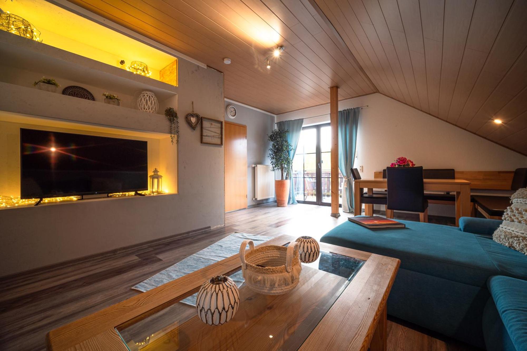 Balkon Zimmer - Apartment Gonnersdorf  Eksteriør billede