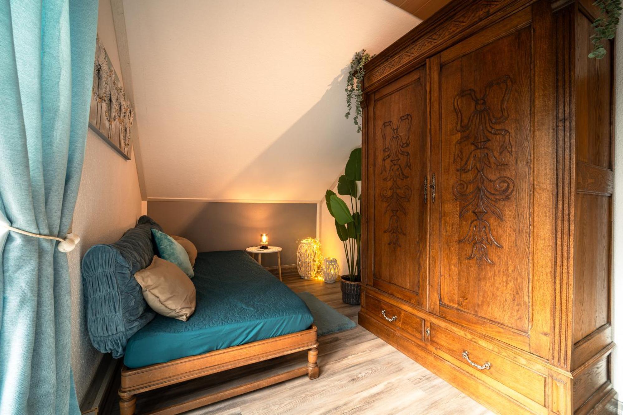 Balkon Zimmer - Apartment Gonnersdorf  Eksteriør billede